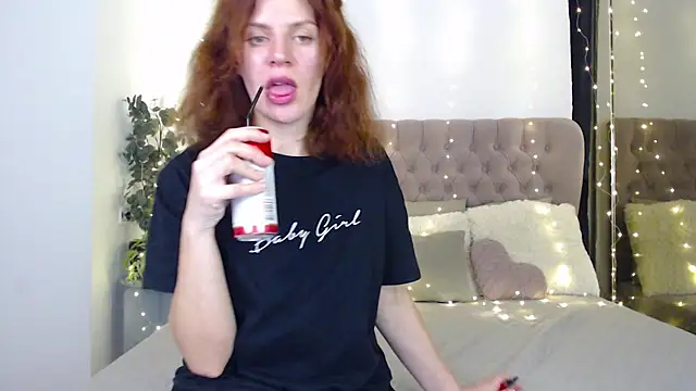 Sandra angel  online show from December 21, 2025, 2:08 am