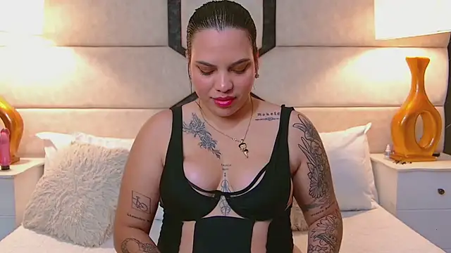 AdaVega online show from November 10, 2025, 11:53 am