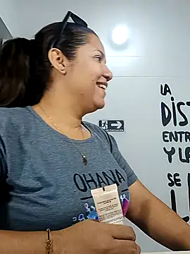 Samaraa Lee online show from November 26, 2025, 11:22 am