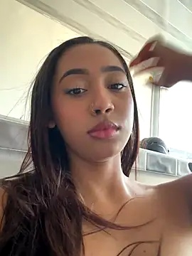 Ania rose online show from November 18, 2025, 6:56 pm