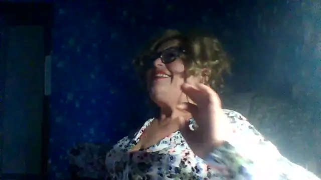 Milaniya606 online show from November 19, 2025, 8:20 pm