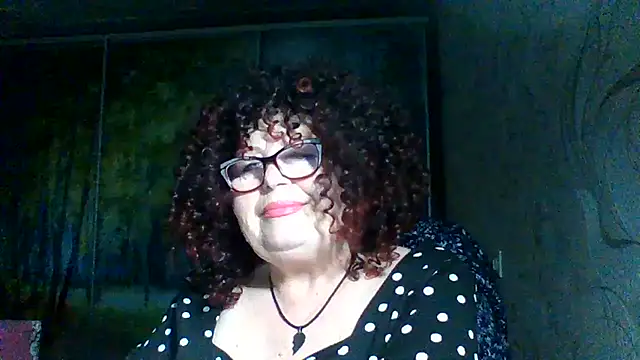 Milaniya606 online show from May 19, 2026, 3:57 am