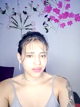 BellaChiquis  online show from November 26, 2025, 7:09 am