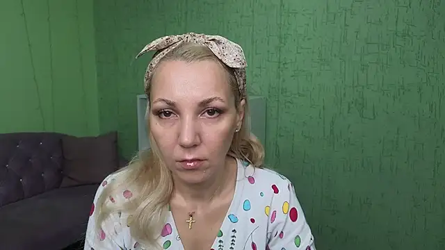 Jade Journey online show from November 4, 2025, 6:34 am