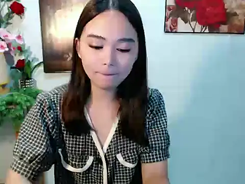 lustfullakim online show from May 30, 2026, 11:18 am