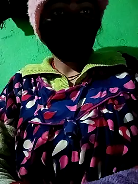 Snapshot of Rsr-1 chatting on January 6, 2026, 11:07 pm Rsr-1 online show from January 6, 2026, 11:07 pm