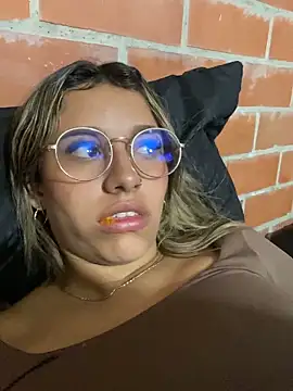 liahot69 online show from April 5, 2026, 5:15 am