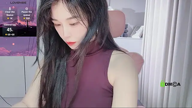 YunShan-33 online show from May 25, 2026, 4:29 am