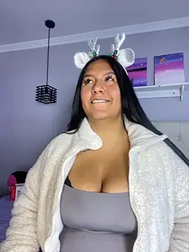 Snapshot of Maddifox_ chatting on November 13, 2025, 9:58 pm Maddifox online show from November 13, 2025, 9:58 pm