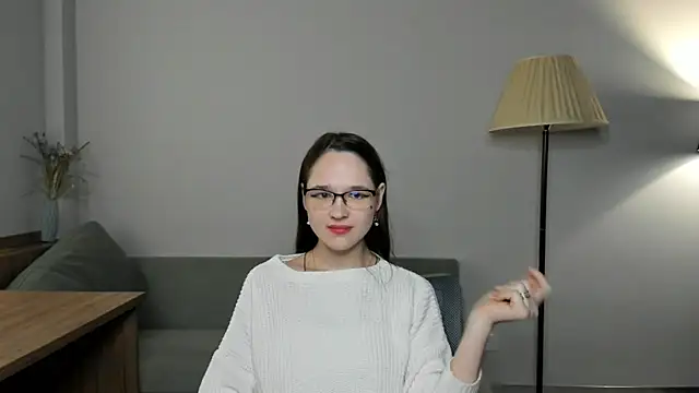 ShandaBrumet online show from November 2, 2025, 4:59 am