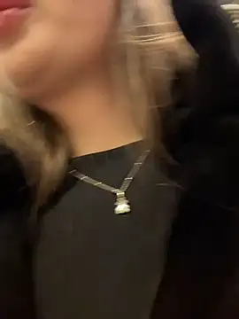 KristiRich online show from November 27, 2025, 7:32 am