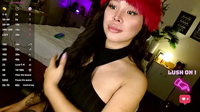 Lolitaloove69 online show from January 18, 2026, 8:12 pm