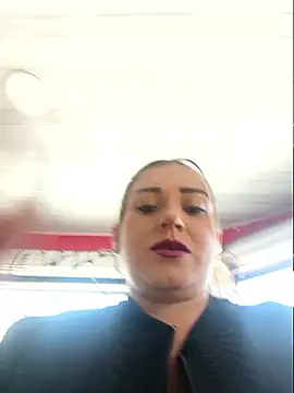 Snapshot of cataleyamyst chatting on February 9, 2026, 5:39 pm cataleyamyst online show from February 9, 2026, 5:39 pm