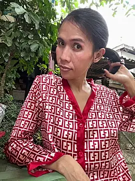 bellaUtops online show from February 5, 2026, 6:51 am