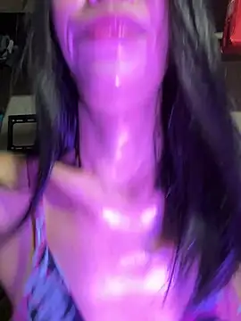 bellaUtops online show from April 22, 2026, 7:26 pm