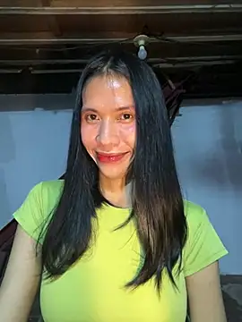 Snapshot of bellaUtops chatting on May 22, 2026, 1:17 pm bellaUtops online show from May 22, 2026, 1:17 pm