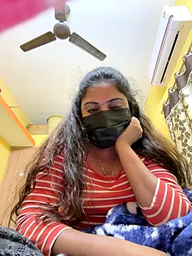 Tamil Hot Varshu online show from December 20, 2025, 6:37 pm