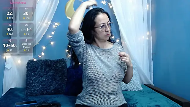 Lauryn Jones online show from December 19, 2025, 3:52 pm