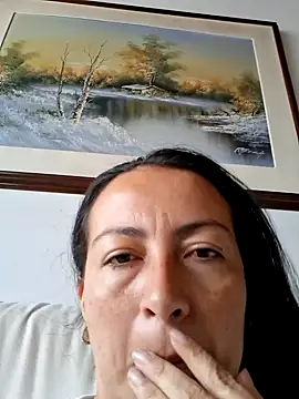 Lauryn Jones online show from May 24, 2026, 6:02 pm