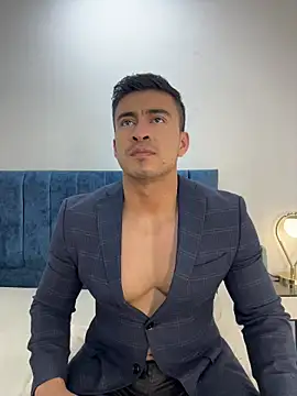 Chris Clarck online show from November 14, 2025, 7:12 pm