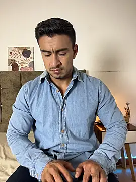 Chris Clarck online show from November 30, 2025, 8:46 pm