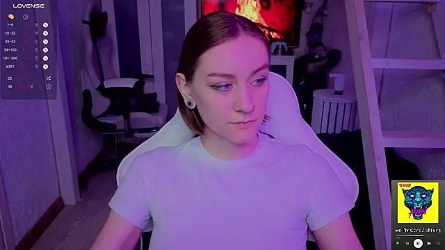 RetroMarie online show from November 9, 2025, 11:36 pm