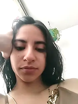 catalinamunoz online show from December 2, 2025, 2:45 pm