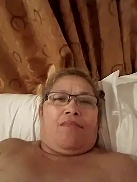 Snapshot of Cessi50 chatting on November 18, 2025, 2:17 am Cessi50 online show from November 18, 2025, 2:17 am