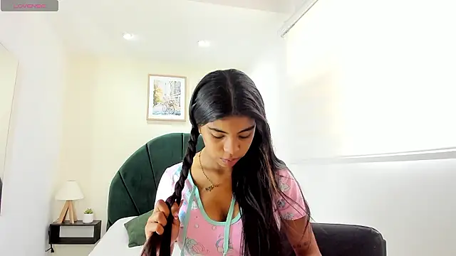  Anna Maria online show from March 22, 2026, 5:27 pm