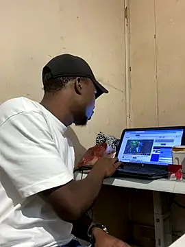 Ndodemnyamaxh online show from November 3, 2025, 5:52 am