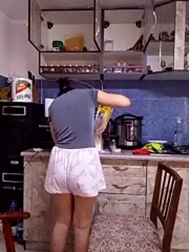 Lusandra1837lusi online show from April 15, 2026, 1:29 pm