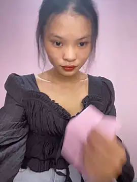 lung-linh online show from November 13, 2025, 1:21 pm