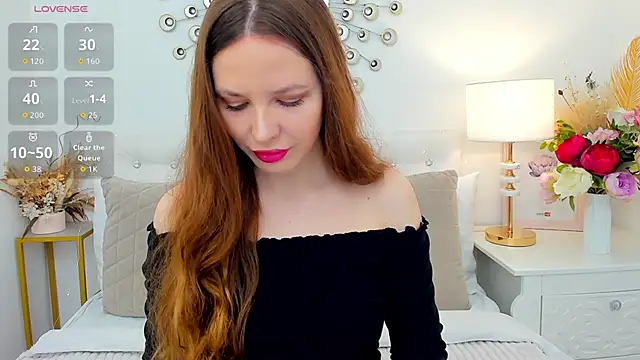 MonaRicci online show from April 19, 2026, 5:18 am