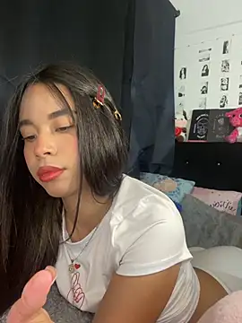 Snapshot of Milleradhara24 chatting on July 23, 2026, 3:04 am Milleradhara24 online show from July 23, 2026, 3:04 am