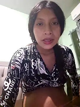 Snapshot of hornyyoungmomy chatting on November 2, 2025, 6:21 pm hornyyoungmomy online show from November 2, 2025, 6:21 pm