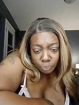 BiancaClarkson online show from November 17, 2025, 1:22 am