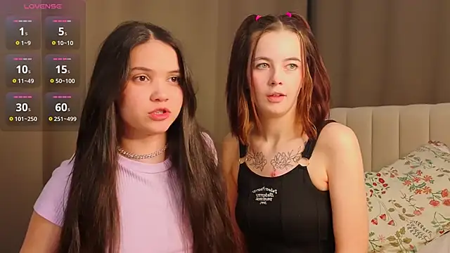 BibiCosio online show from November 21, 2025, 11:42 am