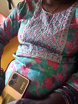 hyd couple7878 online show from November 12, 2025, 8:26 am