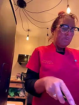 Angel-LinaX online show from December 22, 2025, 4:59 pm