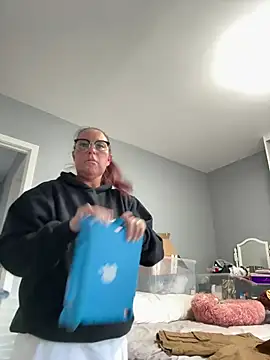 Angel-LinaX online show from February 13, 2026, 3:19 pm