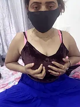 Snapshot of Aarti909090 chatting on May 25, 2026, 12:11 pm Aarti909090 online show from May 25, 2026, 12:11 pm