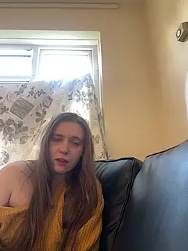 LiahLovexoxx online show from May 12, 2026, 5:43 pm
