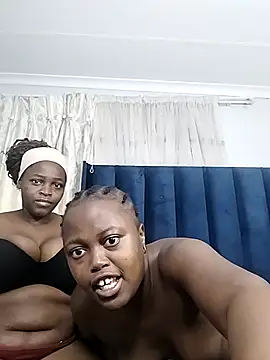 Snapshot of SweetSavage18 chatting on May 30, 2026, 6:54 am SweetSavage18 online show from May 30, 2026, 6:54 am