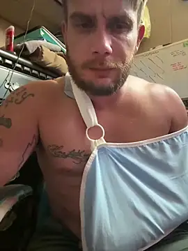 bkuterbach2015 online show from December 22, 2025, 6:27 pm