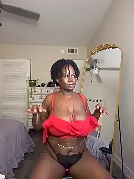 ladiosa selene online show from March 19, 2026, 3:32 am