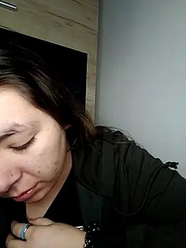 Baby Myla online show from December 4, 2025, 10:07 pm