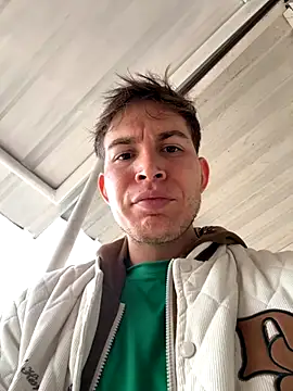 AlexanderBianchi2 online show from November 13, 2025, 4:17 pm