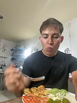 AlexanderBianchi2 online show from November 29, 2025, 11:52 pm