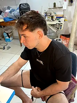 AlexanderBianchi2 online show from December 1, 2025, 10:15 pm