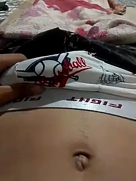 magro248 online show from November 3, 2025, 5:09 am